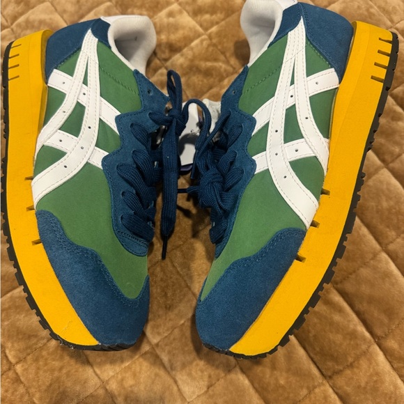 ONITSUKA TIGER X-CALIBER sneaker!This size no longer avail online-get them here! - Picture 3 of 16